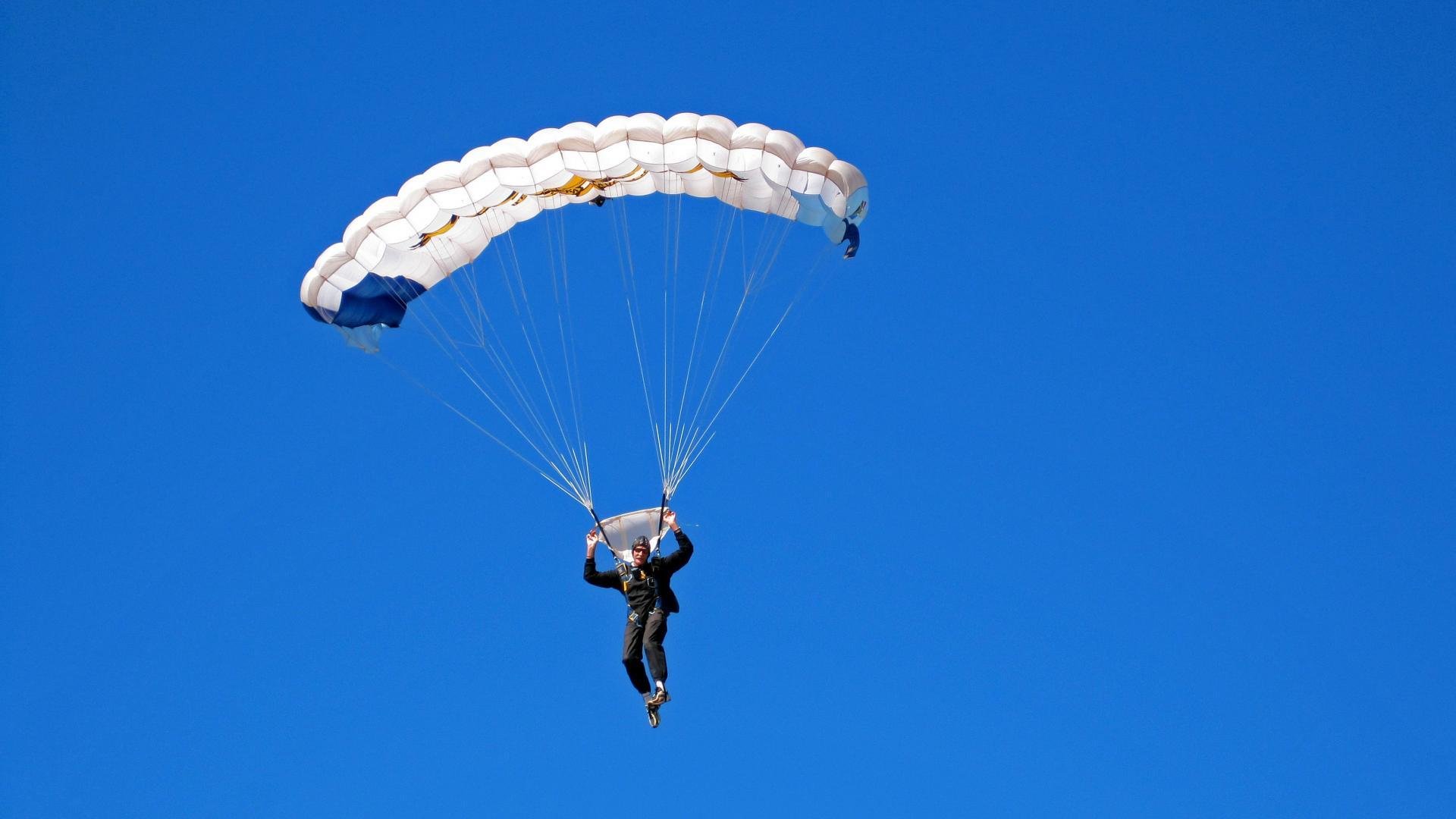 青少年足球“智育”与“體能”双驱动，行业创新持续推进，青少年足球运动